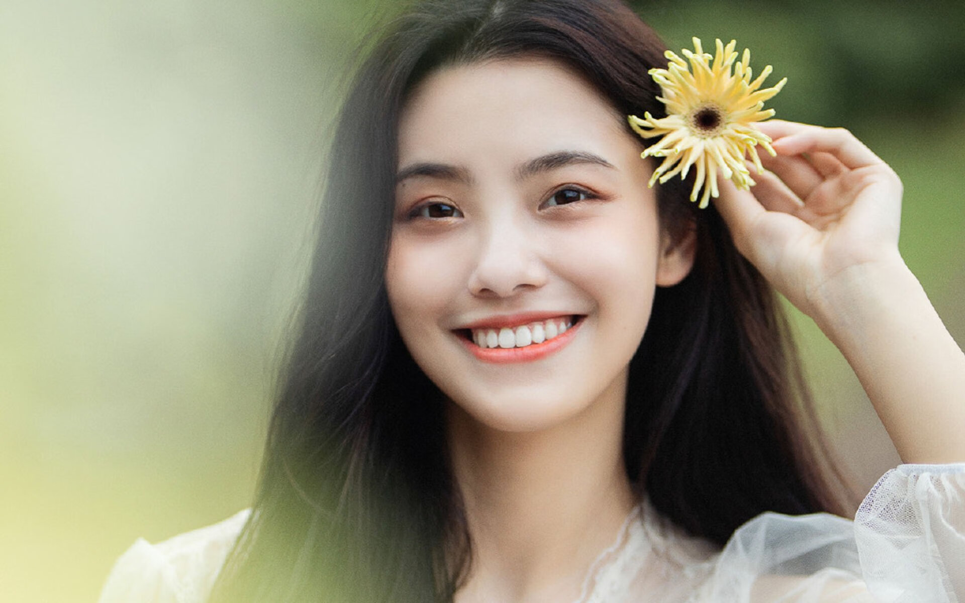 开云 官网 入口-中国足球联赛明星球员形象宣传加强，足球名星中国